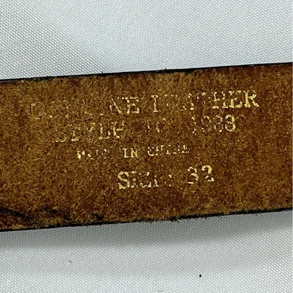Leaping Buck & Doe Belt 32 Tooled Leather USA Vintage 80s
